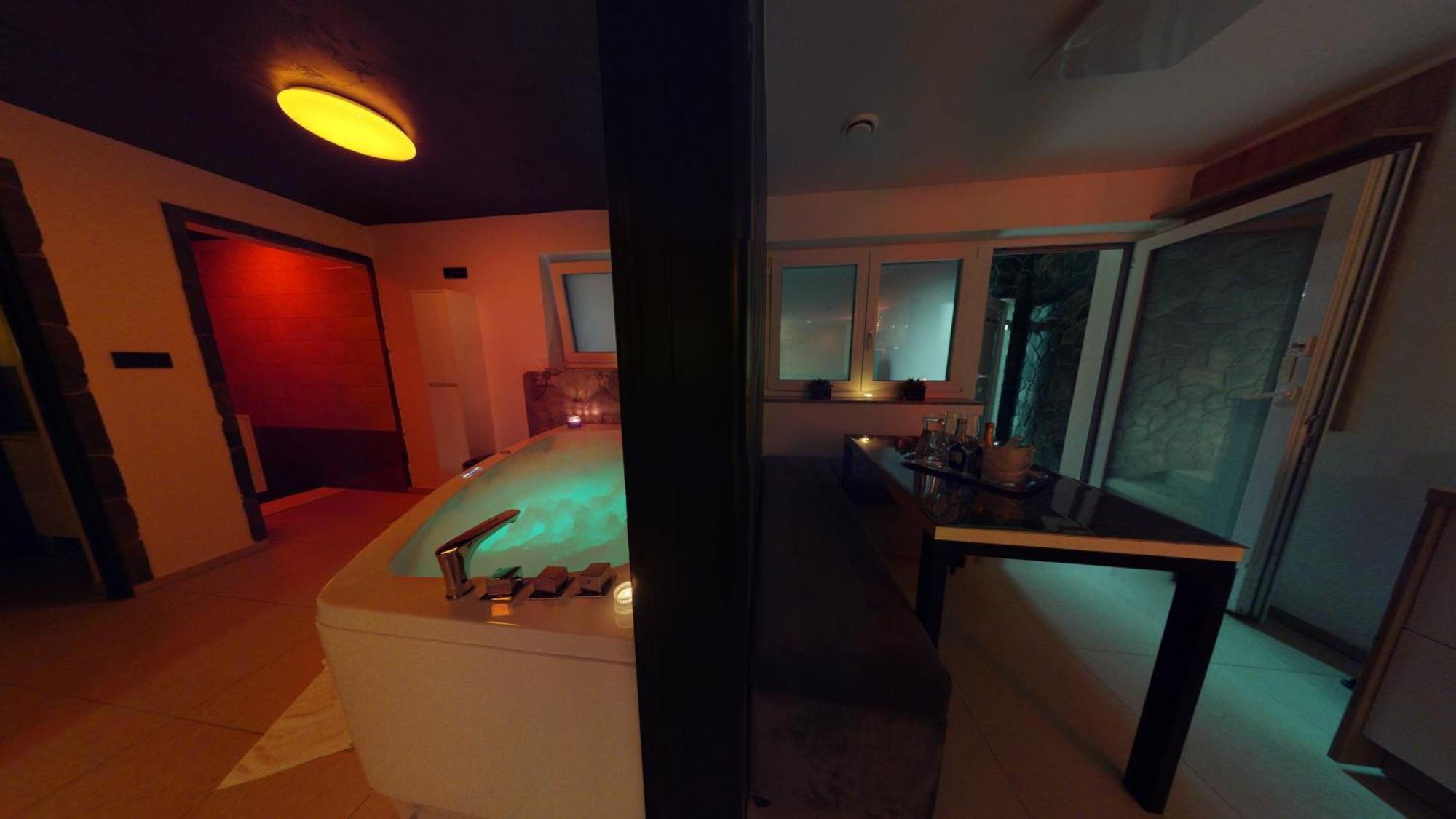 Resort Timaja - Pool, Massage Pool, Sauna Trebnje Exterior foto